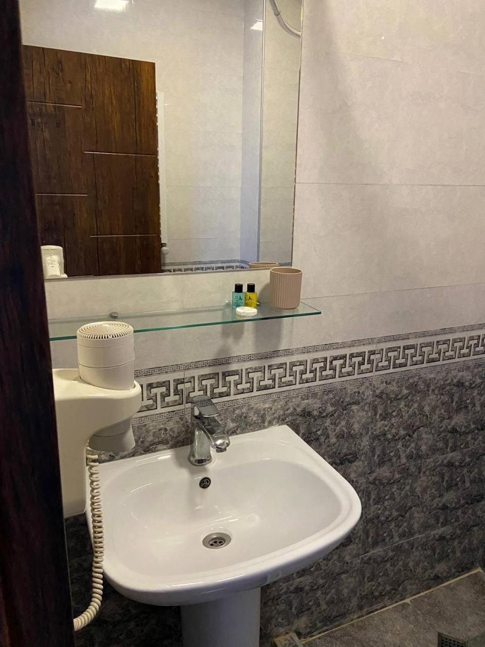 Hotel "Tbilisi Tales" In The Heart Of The Old City Ngoại thất bức ảnh