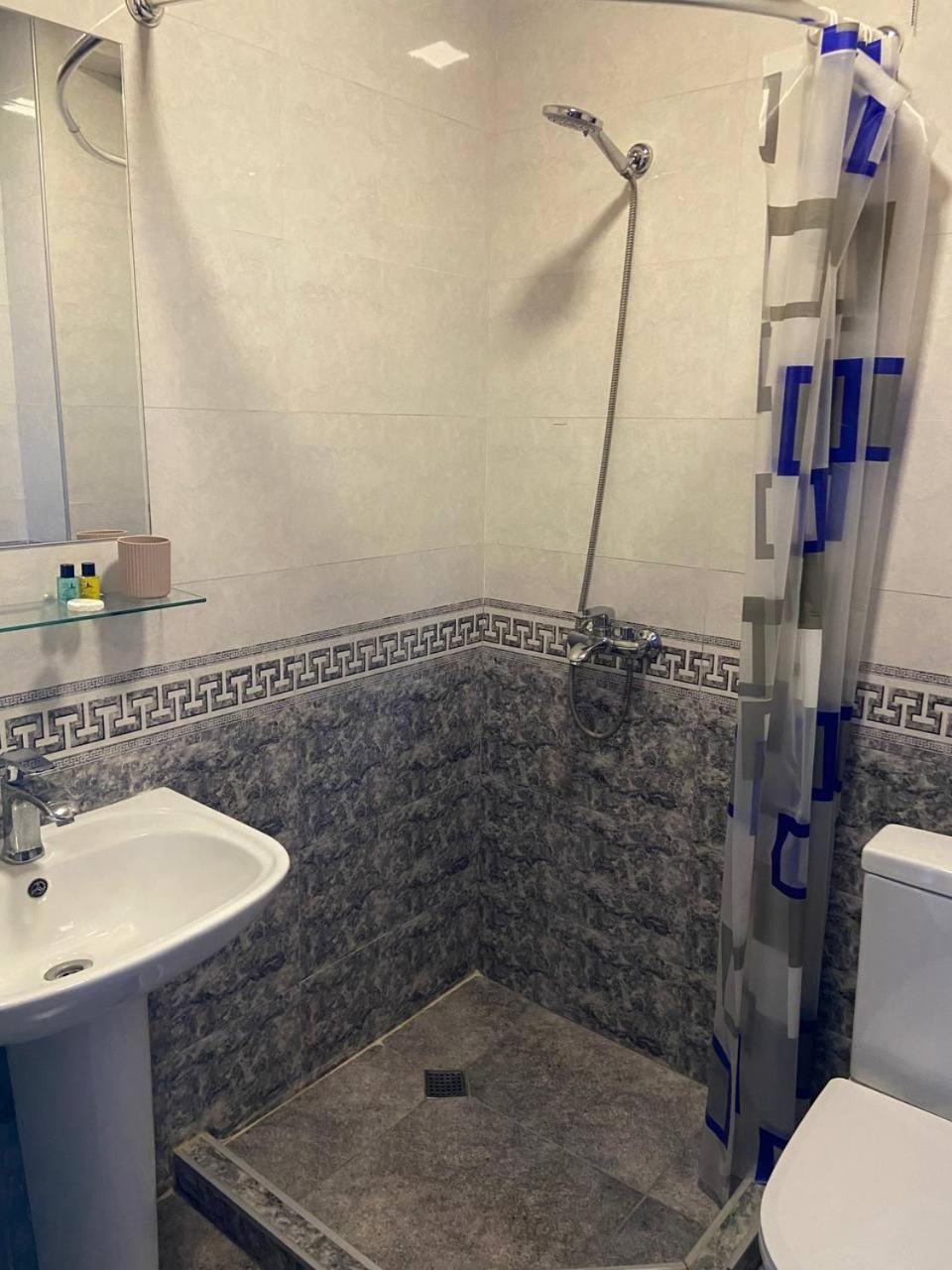 Hotel "Tbilisi Tales" In The Heart Of The Old City Ngoại thất bức ảnh