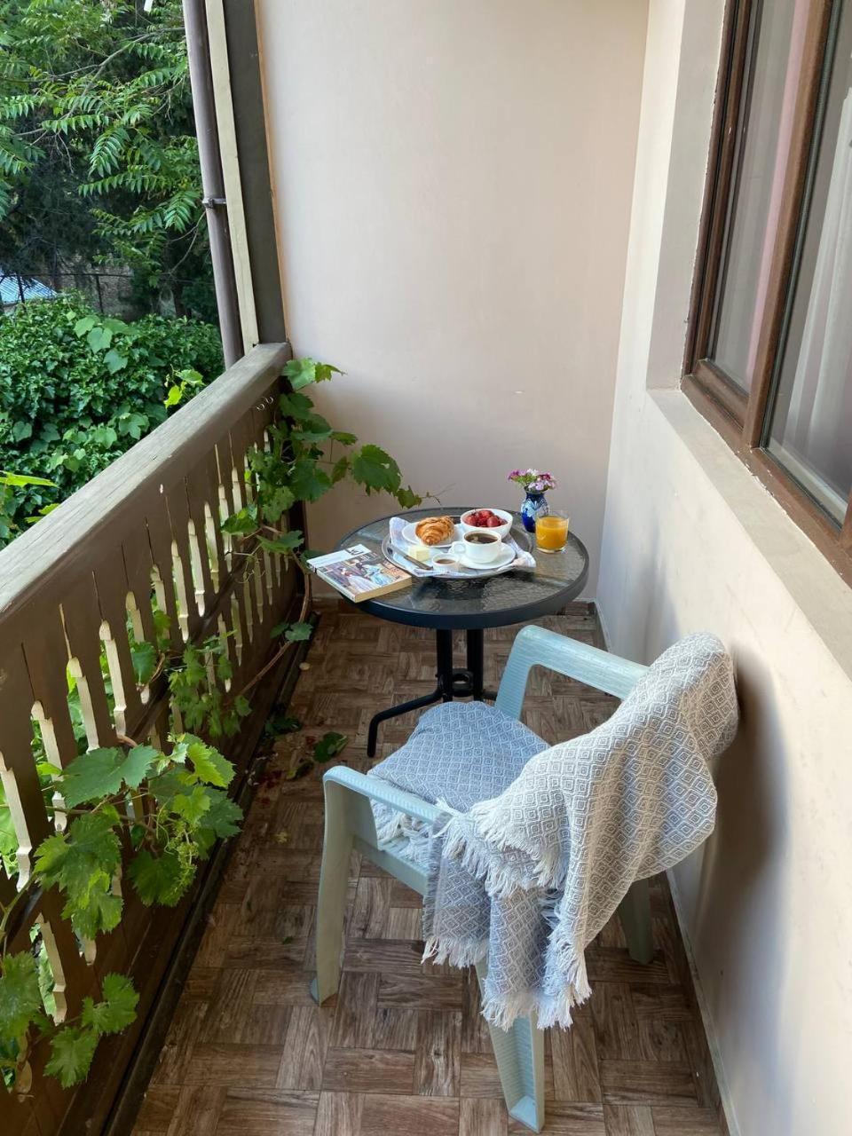 Hotel "Tbilisi Tales" In The Heart Of The Old City Ngoại thất bức ảnh